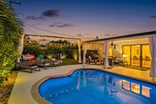 Luxury+ Fun | Heated POOL | Games | 15 Min to FLL