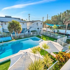 Hawksbill 101 | Beach Studio | Heated Pool