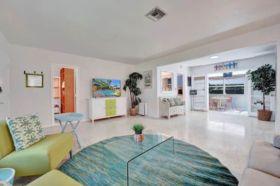 Pet-Friendly | Tiki Lounge + Pool | 5 Min to Beach - Image 5