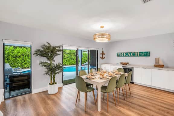 Luxury+ Fun | Heated POOL | Games | 15 Min to FLL - Image 5