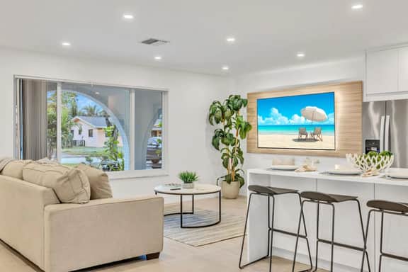 2 Homes | Sleeps 16 | Heated Pool, Hot Tub & Golf - Image 2